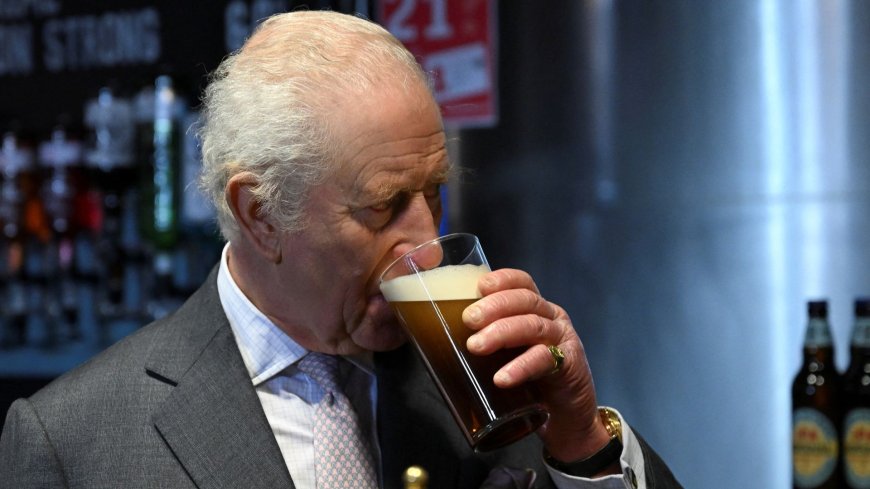 King enjoys 'a slurp' of beer in brewery tasting session