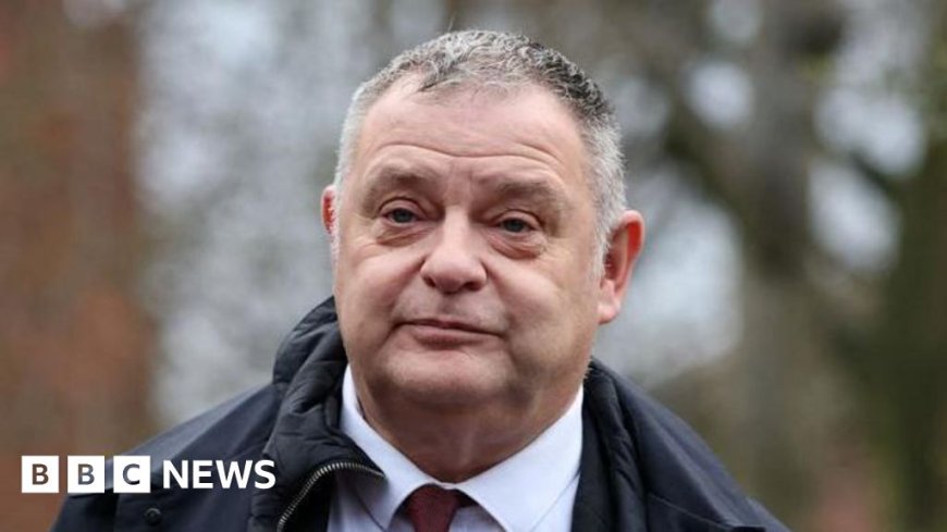 Jailed MP Mike Amesbury urged to quit Commons