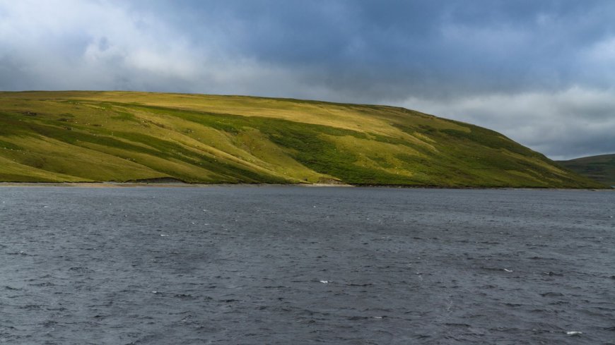 Wetsuit details released as police probe mystery reservoir death