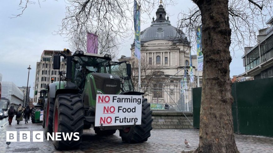 Farm inheritance tax protesters disrupt Reed conference speech