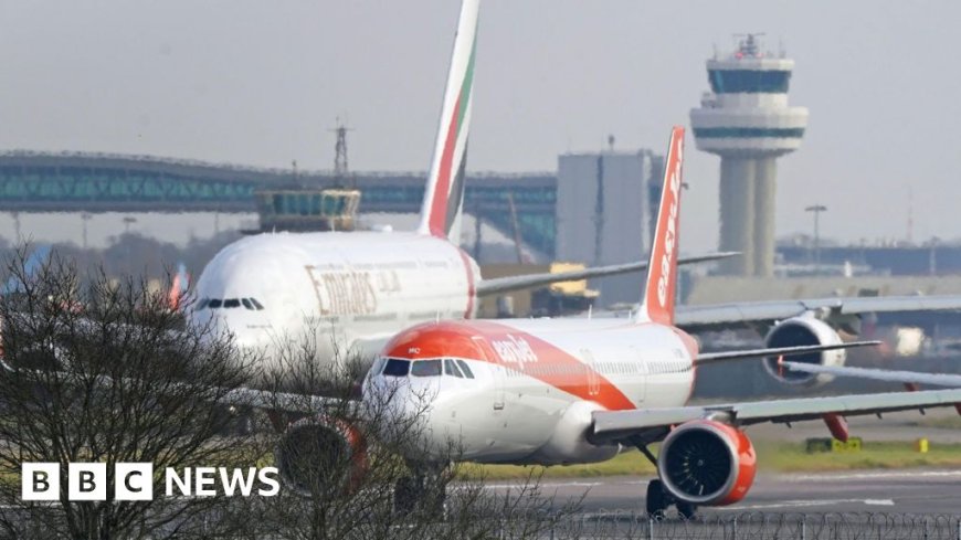 Gatwick second runway backed by government