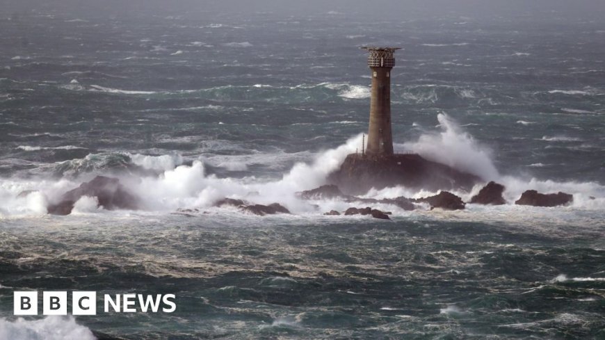 Lighthouse fog alarm sounding 'all day, all night'