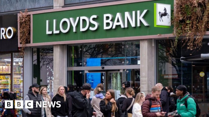 Lloyds, Halifax and TSB banking apps down, thousands report