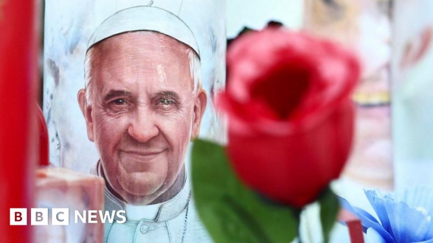 Pope Francis 'alert' after respiratory failure