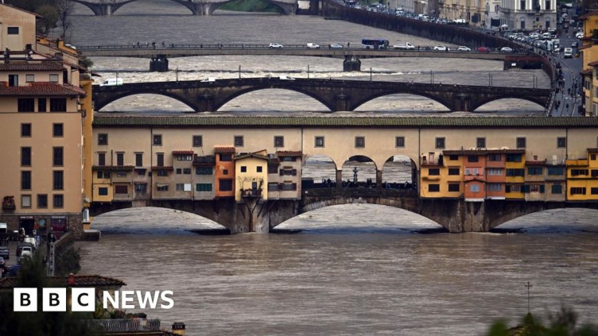 Florence and Pisa on alert as flooding hits Italy